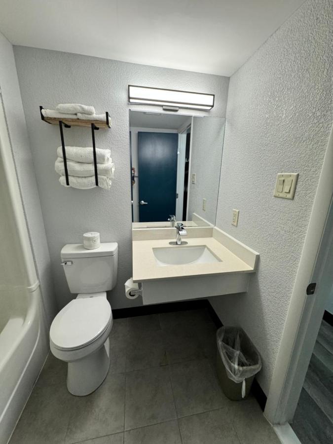Studio 6 Suites East Syracuse Airport Eksteriør bilde