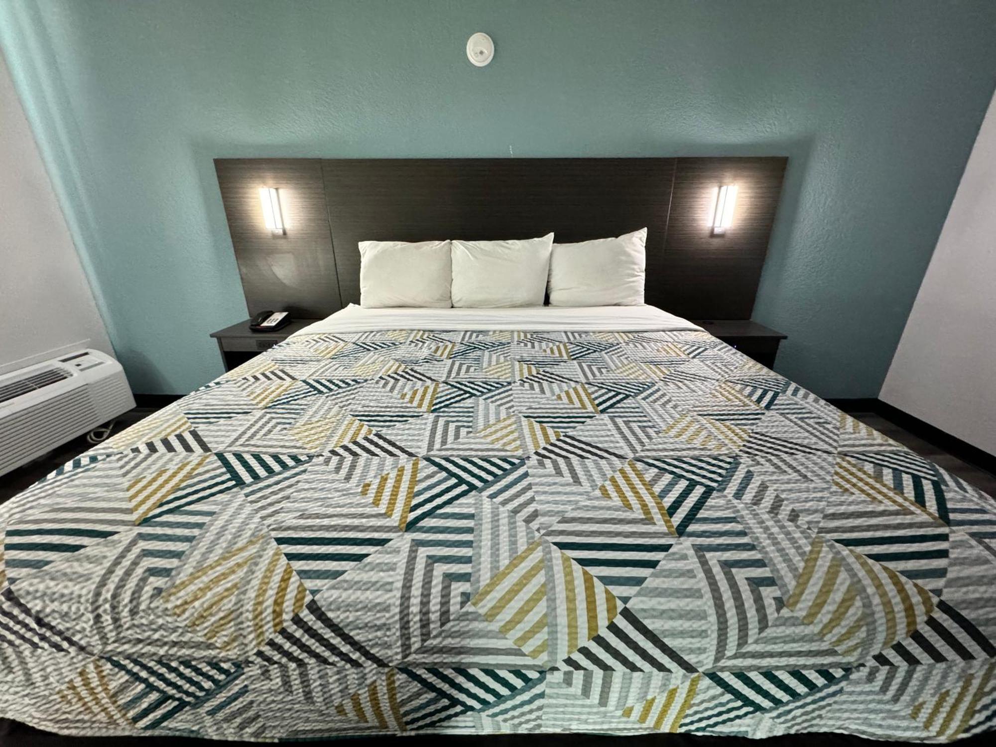 Studio 6 Suites East Syracuse Airport Eksteriør bilde